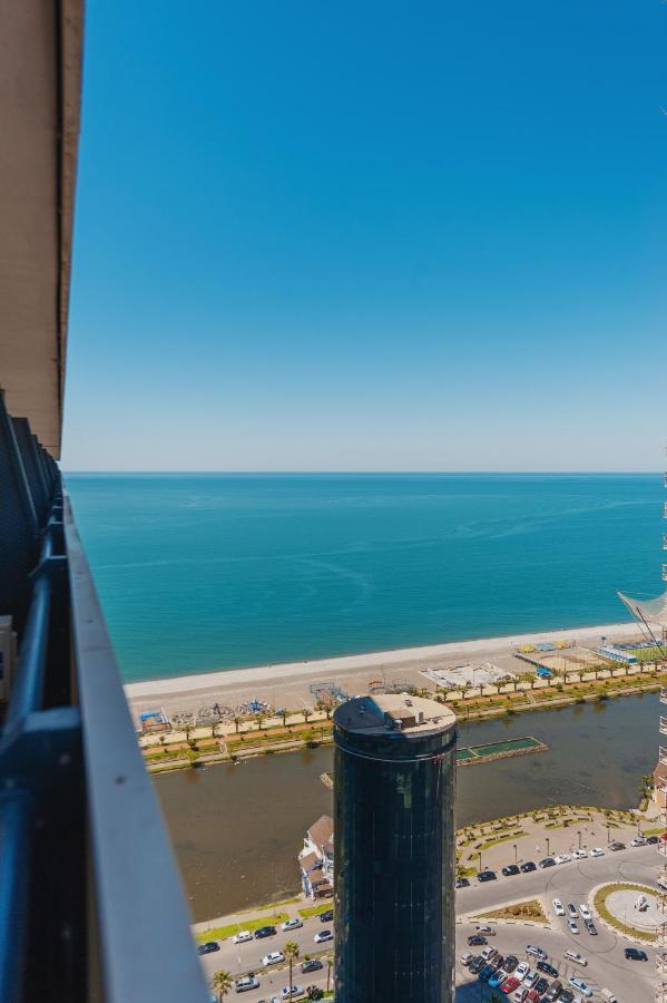 Black Sea Luxury Towers Hotel บาทูมิ ภายนอก รูปภาพ