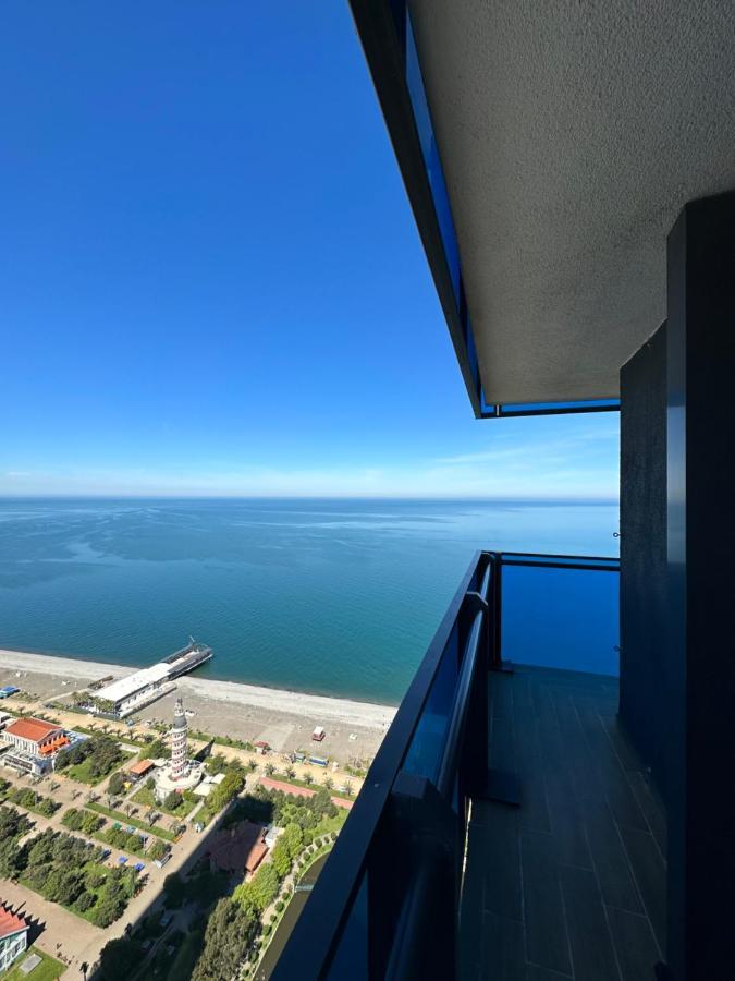 Black Sea Luxury Towers Hotel บาทูมิ ภายนอก รูปภาพ