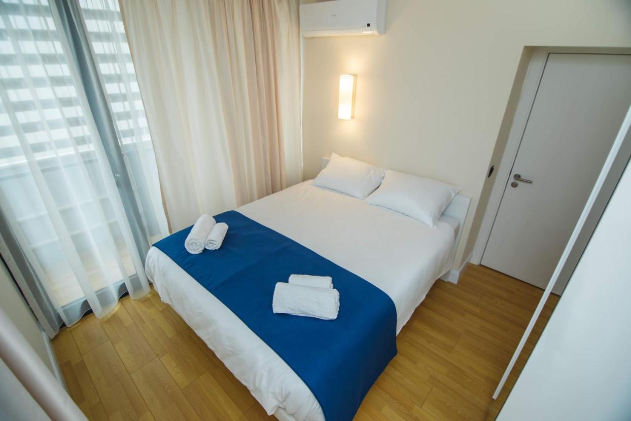 Black Sea Luxury Towers Hotel บาทูมิ ภายนอก รูปภาพ