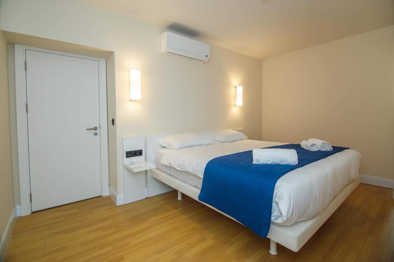 Black Sea Luxury Towers Hotel บาทูมิ ภายนอก รูปภาพ