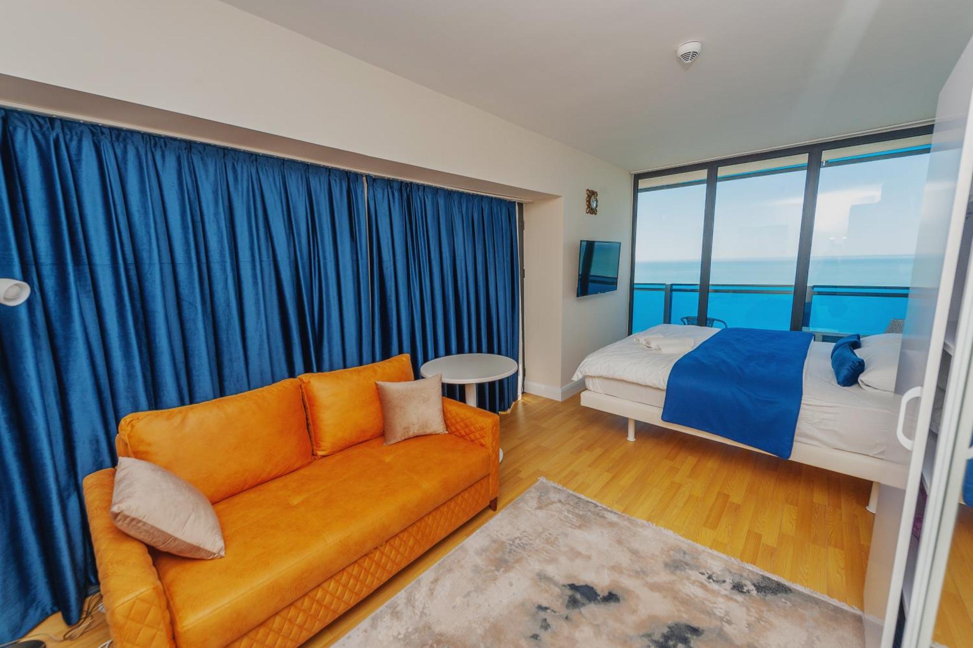 Black Sea Luxury Towers Hotel บาทูมิ ภายนอก รูปภาพ