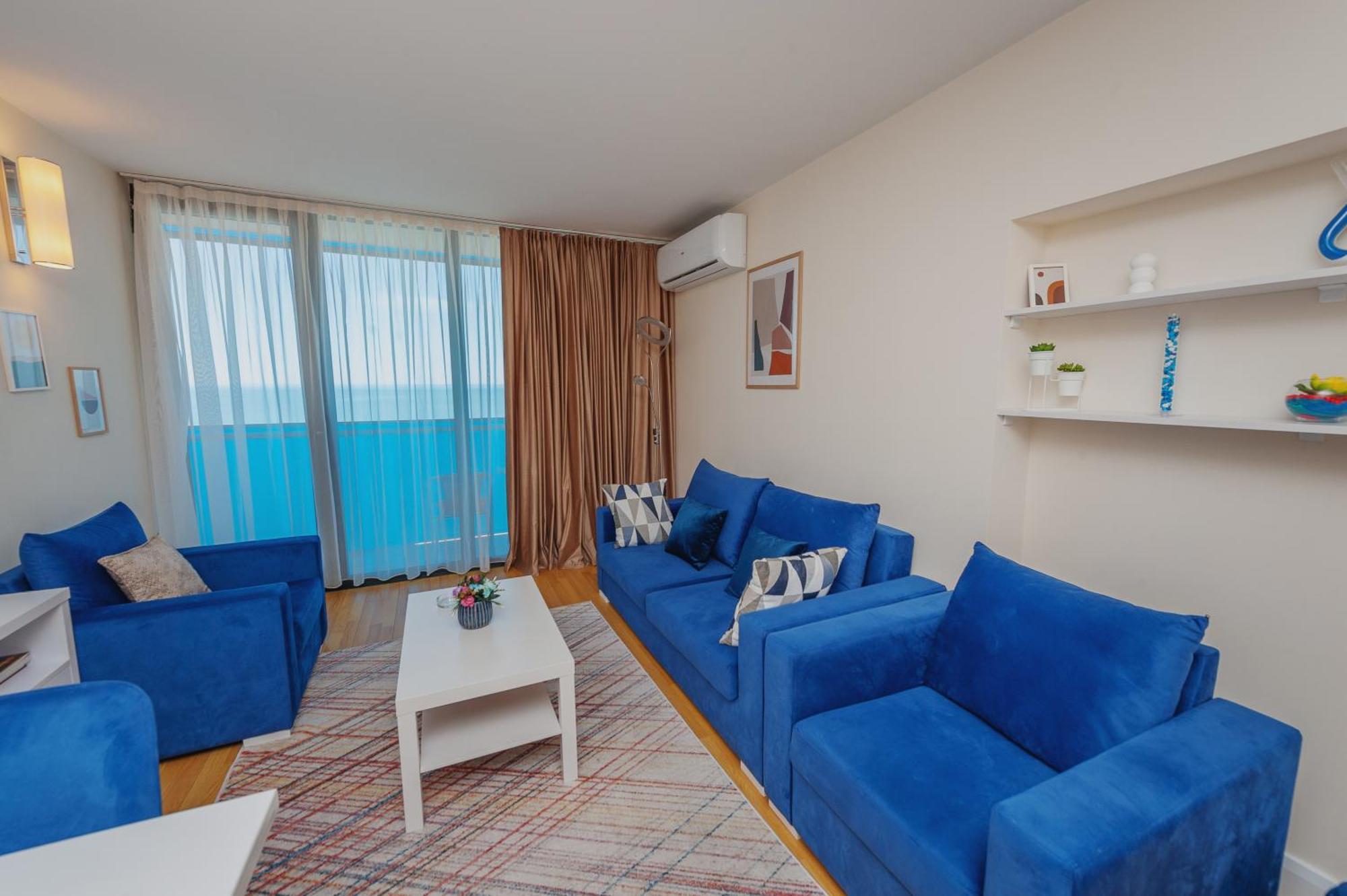 Black Sea Luxury Towers Hotel บาทูมิ ภายนอก รูปภาพ