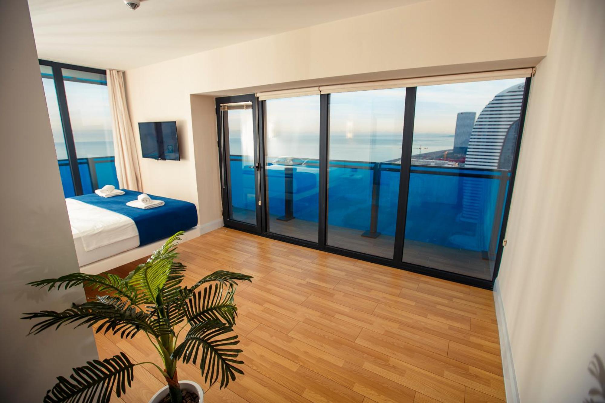 Black Sea Luxury Towers Hotel บาทูมิ ภายนอก รูปภาพ